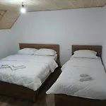Bujtina Sherifaj Gasthof *