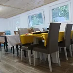 Bujtina Sherifaj Gasthof *