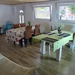 Han/Misafirhane Bujtina Sherifaj Valbone