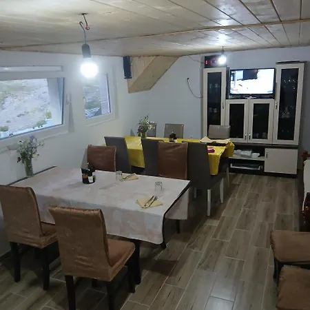 بيت ريفي Bujtina Sherifaj