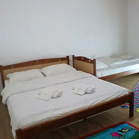 بيت ريفي Bujtina Sherifaj