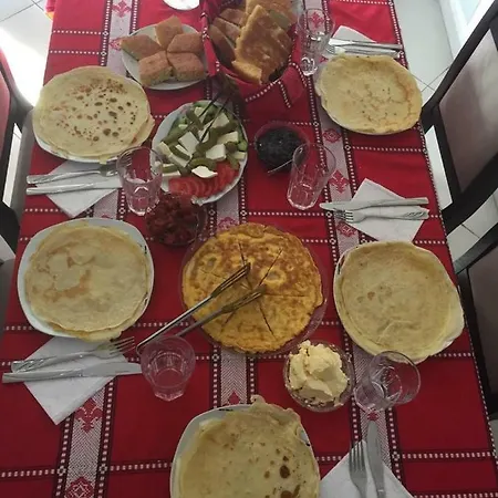Bujtina Sherifaj * فالبني