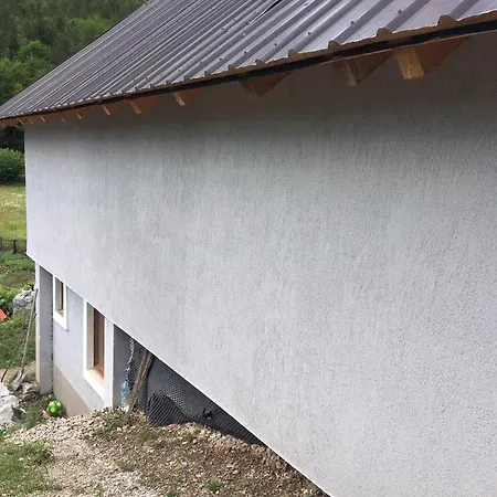 Bujtina Sherifaj Penzion *