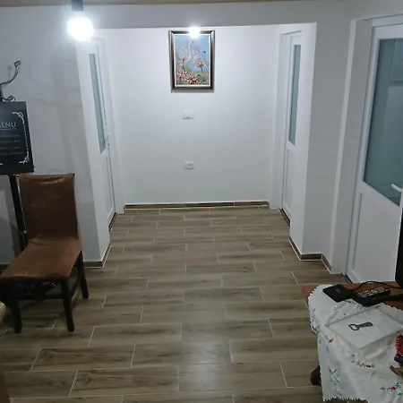 Bujtina Sherifaj Мини-отель Валбона