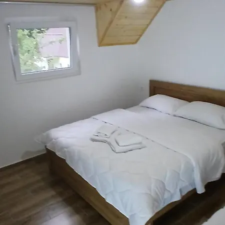 Bujtina Sherifaj Locanda Valbona