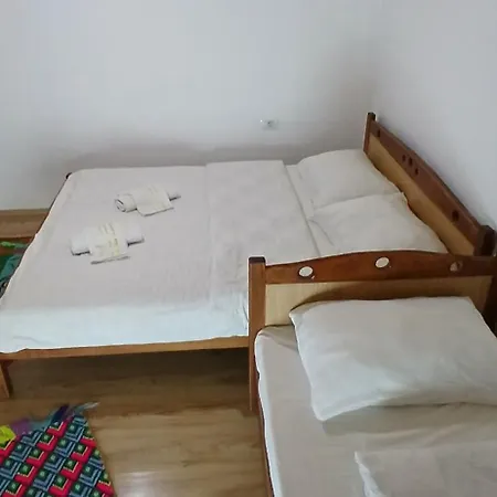 宾馆 Bujtina Sherifaj *